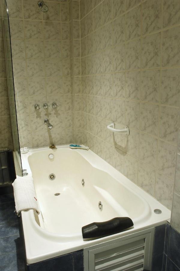 Hl Hotel Cipolletti Extérieur photo